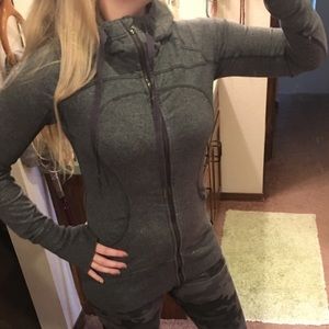 Lululemon Scuba Hoodie Size 4